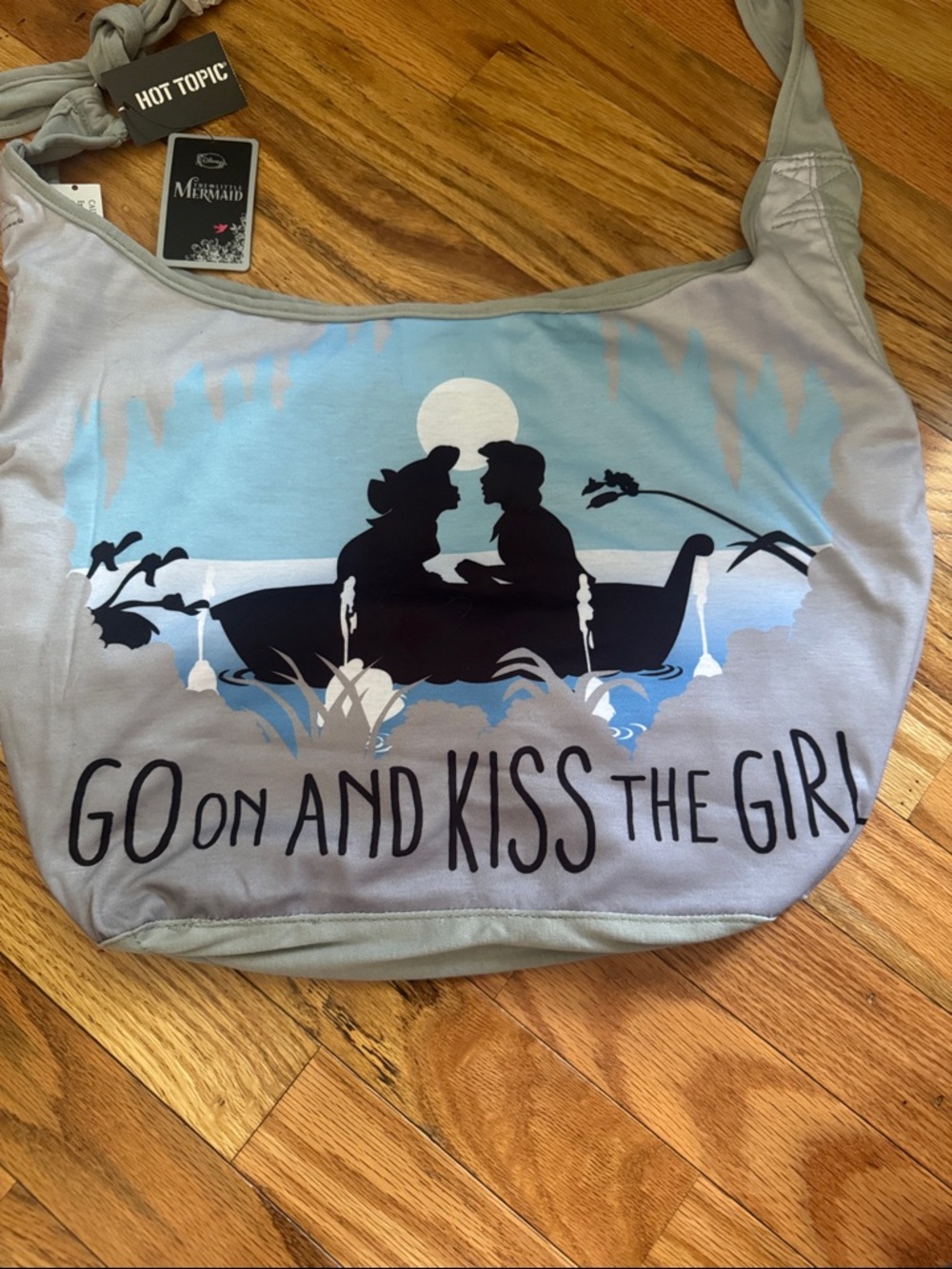 NWT Loungefly x Disney's The Little Mermaid "Kiss The Girl" Graphic Hobo Bag - Picture 2 of 9